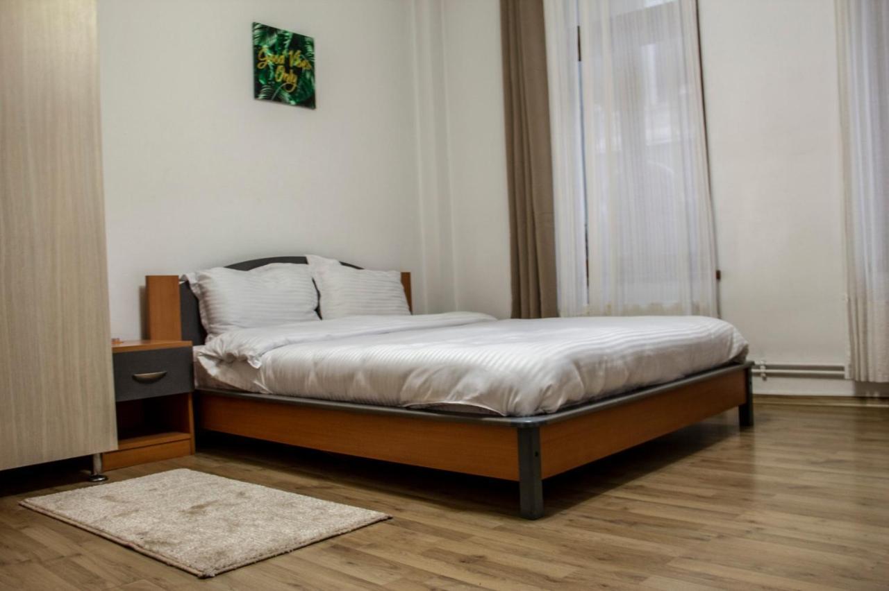 Happy Accomodation Bukarest Eksteriør billede