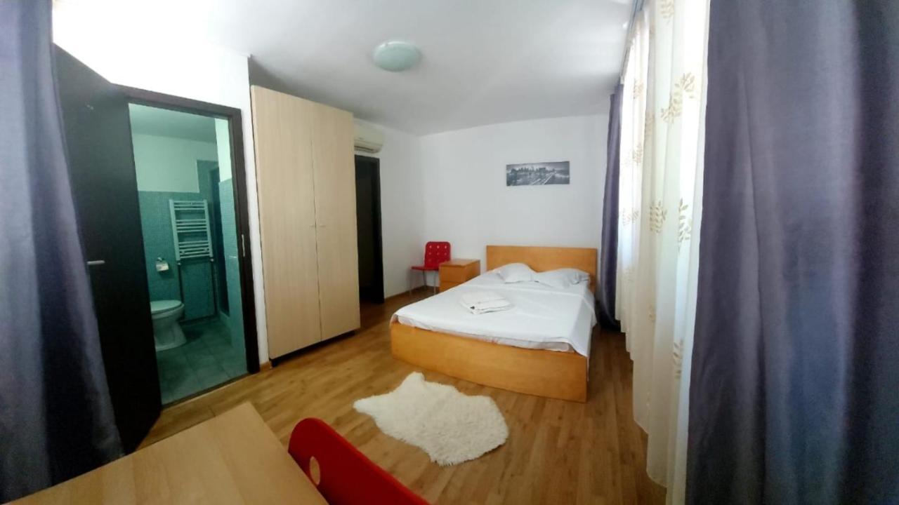 Happy Accomodation Bukarest Eksteriør billede